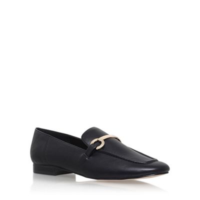 Black 'Gogo' low heel loafers